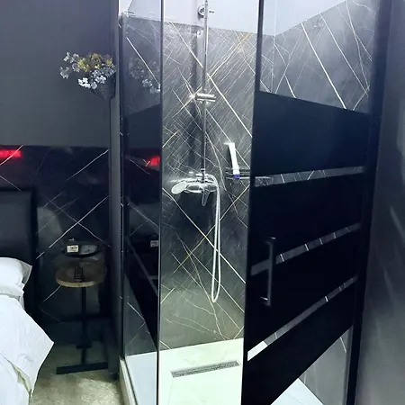4&5 Apartamento Tirana