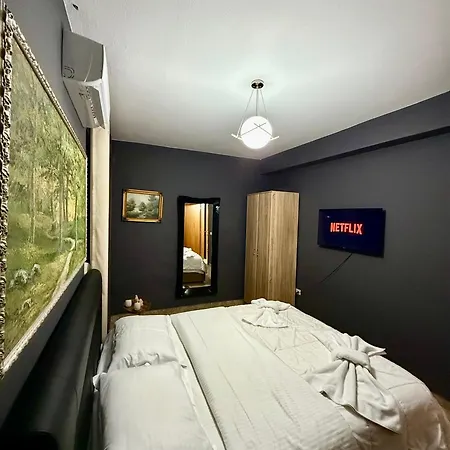 4&5 Apartamento Tirana
